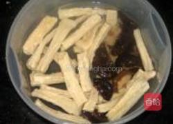 枝竹焖鲩鱼的做法图解3