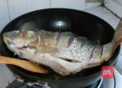 红烧鲤鱼的做法图解7