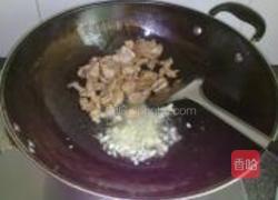 肉片炒手撕甜椒的做法图解6