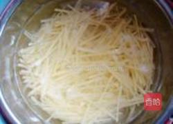 土豆丝炒肉的做法图解2