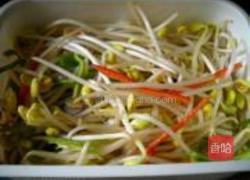 黄豆芽拌辣椒的做法图解5