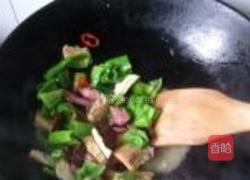 青椒豆干炒腊肉的做法图解8