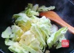 海鲜豆腐包菜的做法图解5