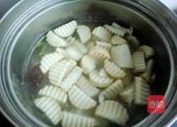 杏鲍菇萝卜排骨煲的做法图解7