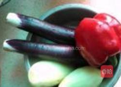 酱炒地三鲜的做法图解1