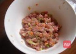 金针菇狮子头的做法图解1