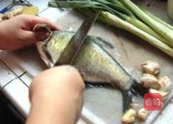 红烧鳊鱼的做法图解3