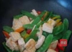 豆腐炒荷兰豆的做法图解5