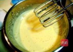 基础戚风蛋糕的做法图解5