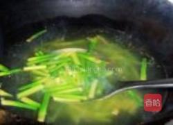 肉丝蒜苗的做法图解2