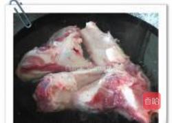 娃娃菜大骨汤的做法图解2