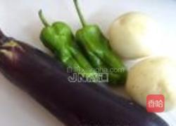 酱香地三鲜的做法图解1