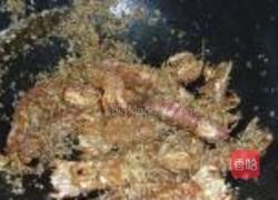 避风塘虾菇的做法图解7