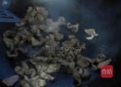 蒜苗炒鸡心的做法图解9