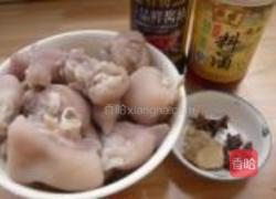 红烧猪蹄的做法图解1