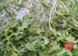 茼蒿炖带鱼的做法图解3