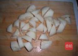 菜脯莲藕煲排骨的做法图解3