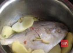土豆烤鲳鱼的做法图解5