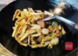 五花肉白果腐竹褒的做法图解7