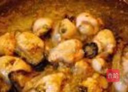 鸡蛋雪里红炒生蚝的做法图解3