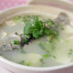 鲫鱼炖豆腐的做法[图]