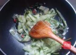 紫苏炒黄瓜的做法图解6