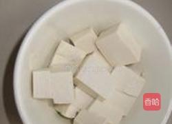 豆腐金针菇焖鱼片的做法图解3