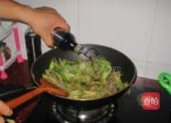 黑椒牛肉炒芹菜的做法图解10