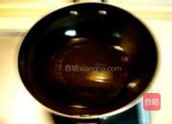 蘑菇豆干炸酱面的做法图解4