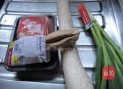 萝卜烧牛腩的做法图解1