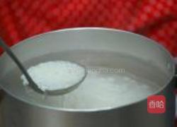 港式皮蛋瘦肉粥的做法图解2