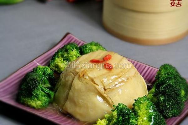鲍汁蒸扒白灵菇