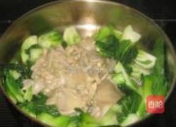 平菇方香肠炒青菜的做法图解5