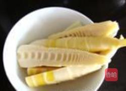 马兰拌春笋的做法图解2