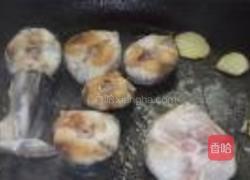 煎马鲛鱼的做法图解4