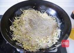 豆芽炖粉丝的做法图解8