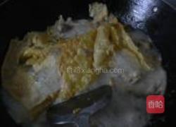 腐竹花生焖鸡爪的做法图解5