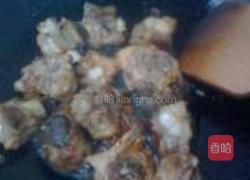 莲藕马蹄红烧排骨的做法图解7