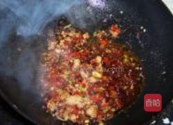 鱼香肉末黑白豆腐的做法图解7