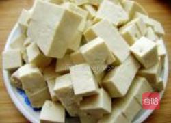豆腐烧油菜的做法图解1