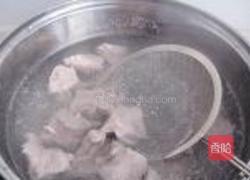 川味土豆烧排骨的做法图解2
