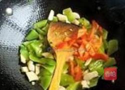 蚝油莴笋炒鸡腿菇的做法图解10