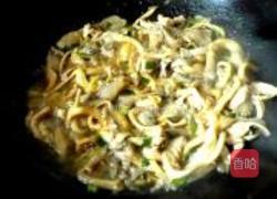 平菇烧肉的做法图解6