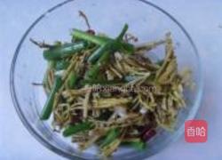 凉拌木兰芽的做法图解3