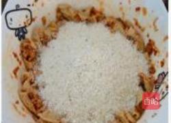 土豆蒸肥肠的做法图解5