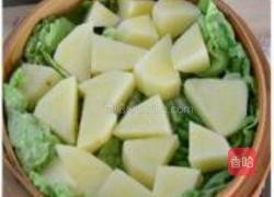 土豆蒸肥肠的做法图解7