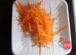家常蒜叶炒肥肠的做法图解4