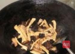 家常腐竹炒肉的做法图解5