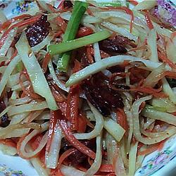 腊肠炒椰菜果的做法[图]