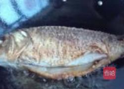 干焖鲤鱼的做法图解3